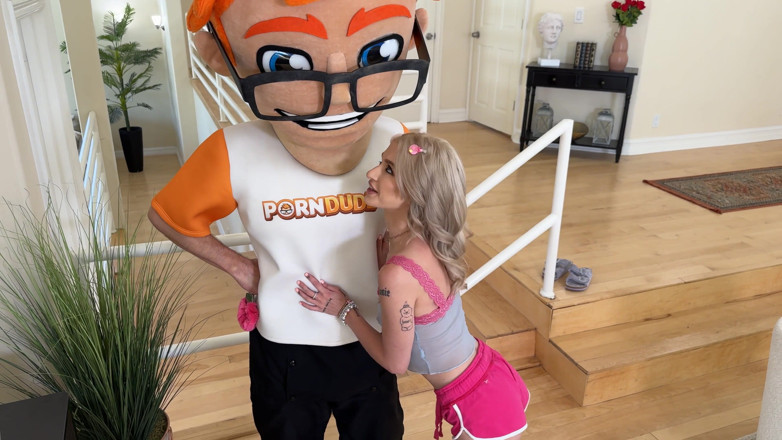 PornDudeCasting: Emma Rosie ammira il cazzo pluripremiato del tipo porno