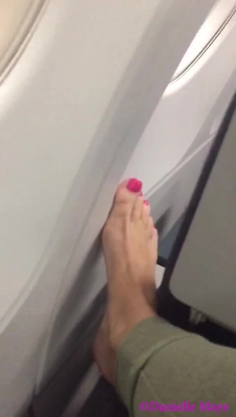 Danielle Maye: Toes on a Plane