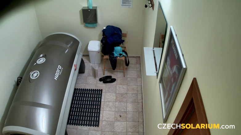 Czech Solarium: České solárium 70: Vynikající kundička roztažená doširoka, kamery to milují