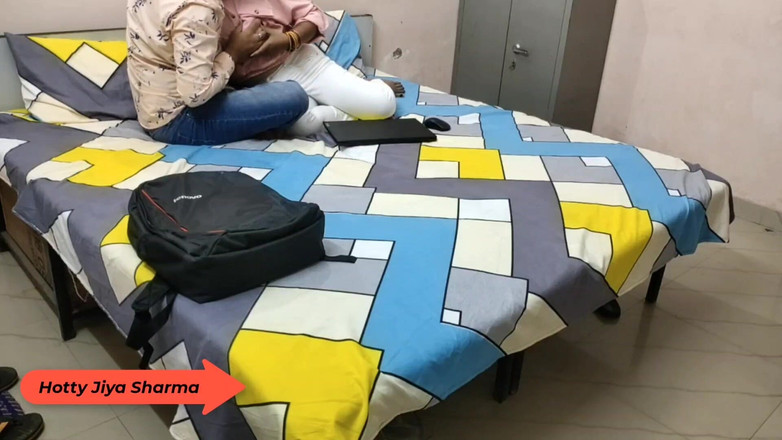 Desi Club House: Ibu tiri toket besar yang hot pengen kontol besarstepson saat...