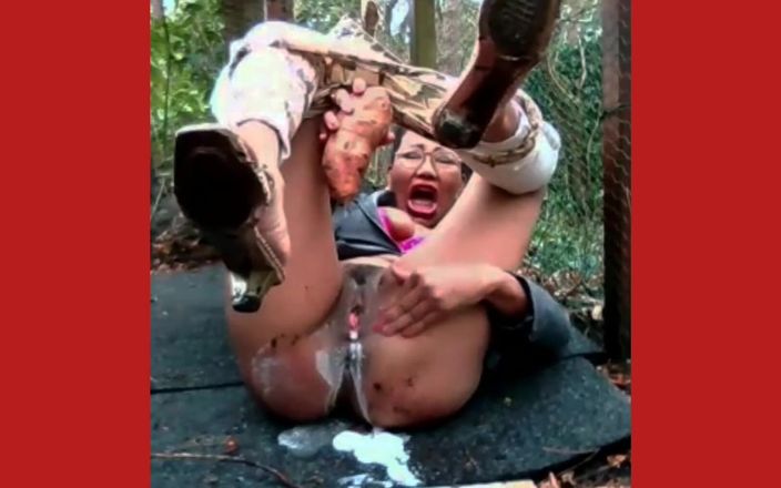 Sarah Fonteyna squirt compilation: Un chorro rápido fuera de casa
