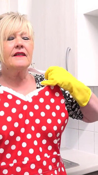 Auntjudys - Fick deine vollbusige reife ehefrau chantelle Blue in der Küche (pov)