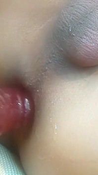 Taylandlı sevimli büyük yaraklı ladyboys oyuncaklar ve vibratörlerle mastürbasyon yapıyor... Çok seksi, çok azgın!! Cilt 7