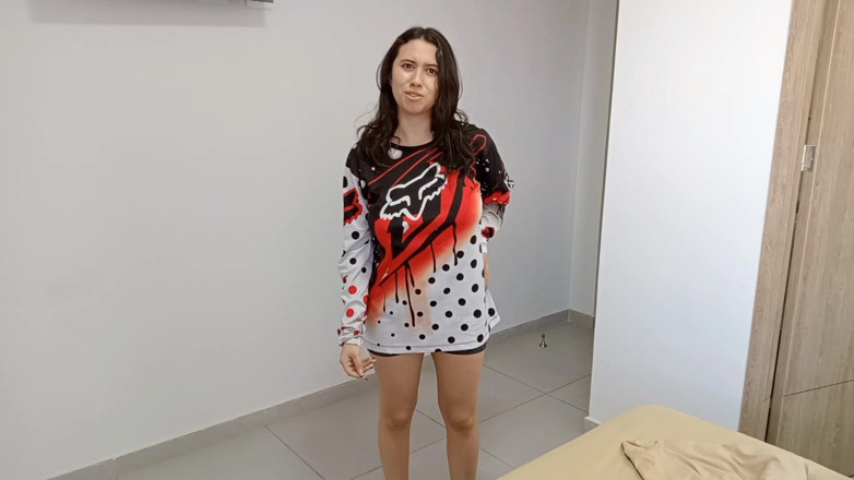 BStudios: I Know She Wants Cock in Her Vagina She Discovers...