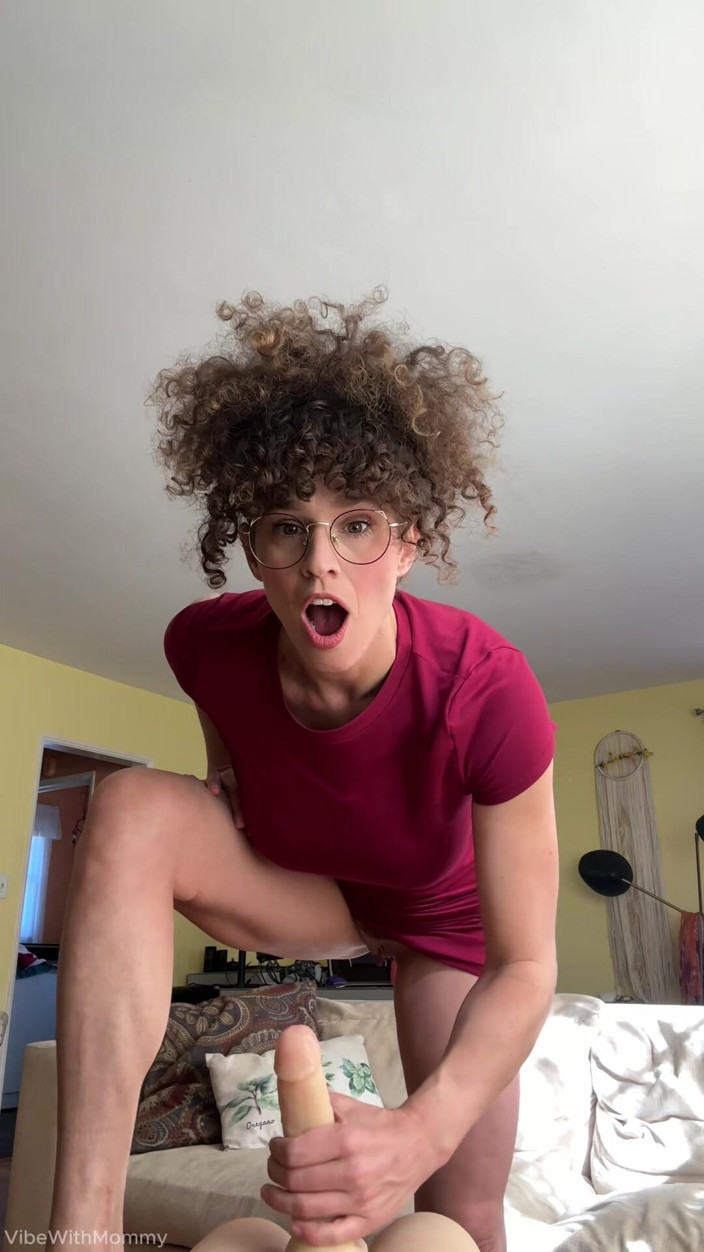 VibeWithMommy: Best Friends Stepmom Don't JOI
