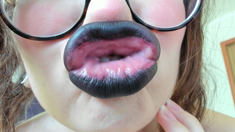 Rarible Diamond: Sentir les lèvres pour son beau-père