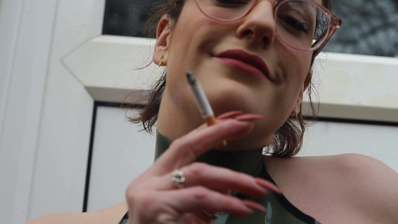 Countess diamond: Fumar te pone cachonda