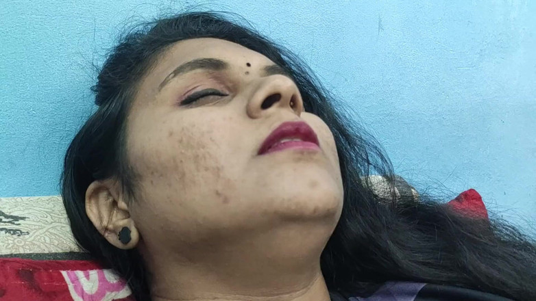 Vaigavarun45: Step Sister and Step Brother Hot Romance with Pussy Lick...