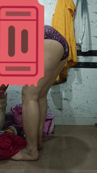 Priya สาวอินเดียหุ่นดีและโชว์ตูดใหญ่