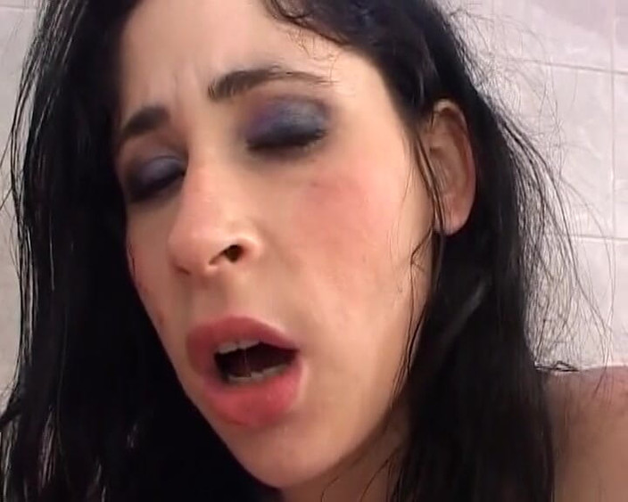 Deutsche Madchen: Ateşli Alman orta yaşlı seksi kadın tek başına işeme eyleminin...