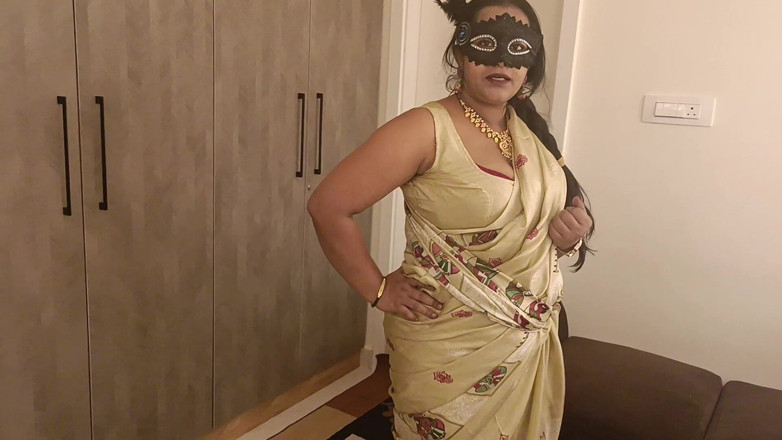 Spandana_Sweety: Spandana Sweety šuká s nájemcem