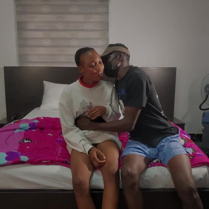 Funfor10k straight videos only: O vedetă porno slabă futută tare în timpul vizitei