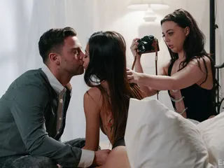 Eroticax - Sensuell och sizzling 3-vägs för heta modeller