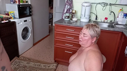 Zona901: Šukání manželky do úst v kuchyni a sperma na obličeji 2
