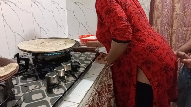 QueenbeautyQB: kichan men bhaartiy sauteli mammi ka seks vidiyo