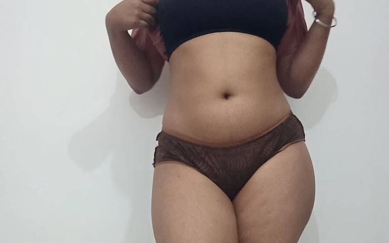 Hot Desi Indian Muslim Girl Sana Making Nude Fingering Video (The gmx)