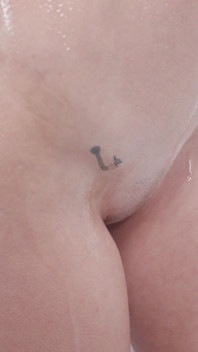 Zrozená pro porno s Knightly Rose, Oliver Flynn