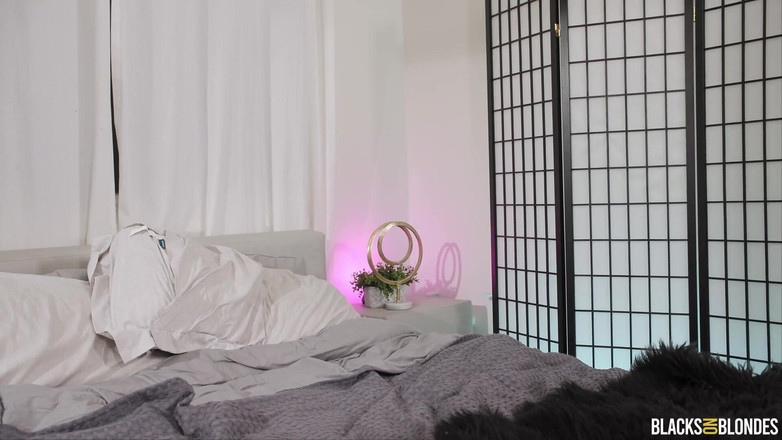 Blacks On Blondes: Blacksonblondes realitní makléřka Graycee Baybee je dole pro DP