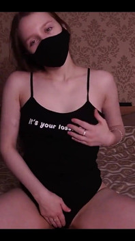 Accarezzando sensualmente i capezzoli - orgasmo reale del capezzolo
