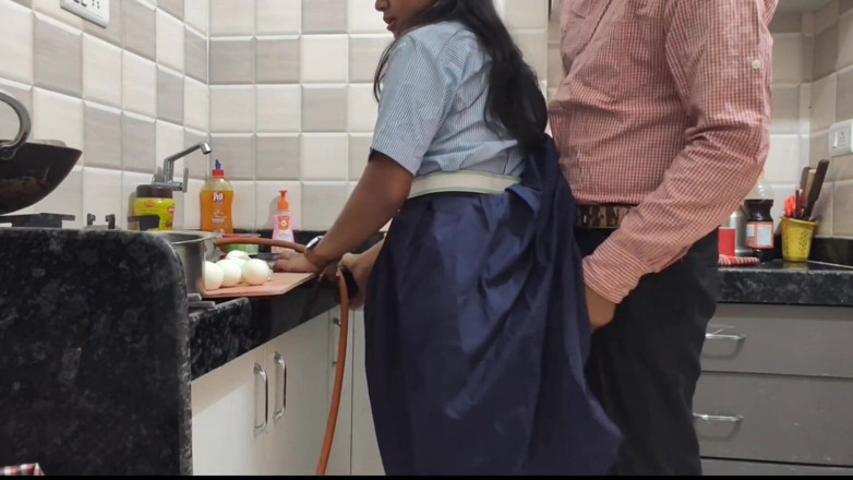 Mumbai Ashu: Indian Girl Fucked Her Teacher at Home First Time