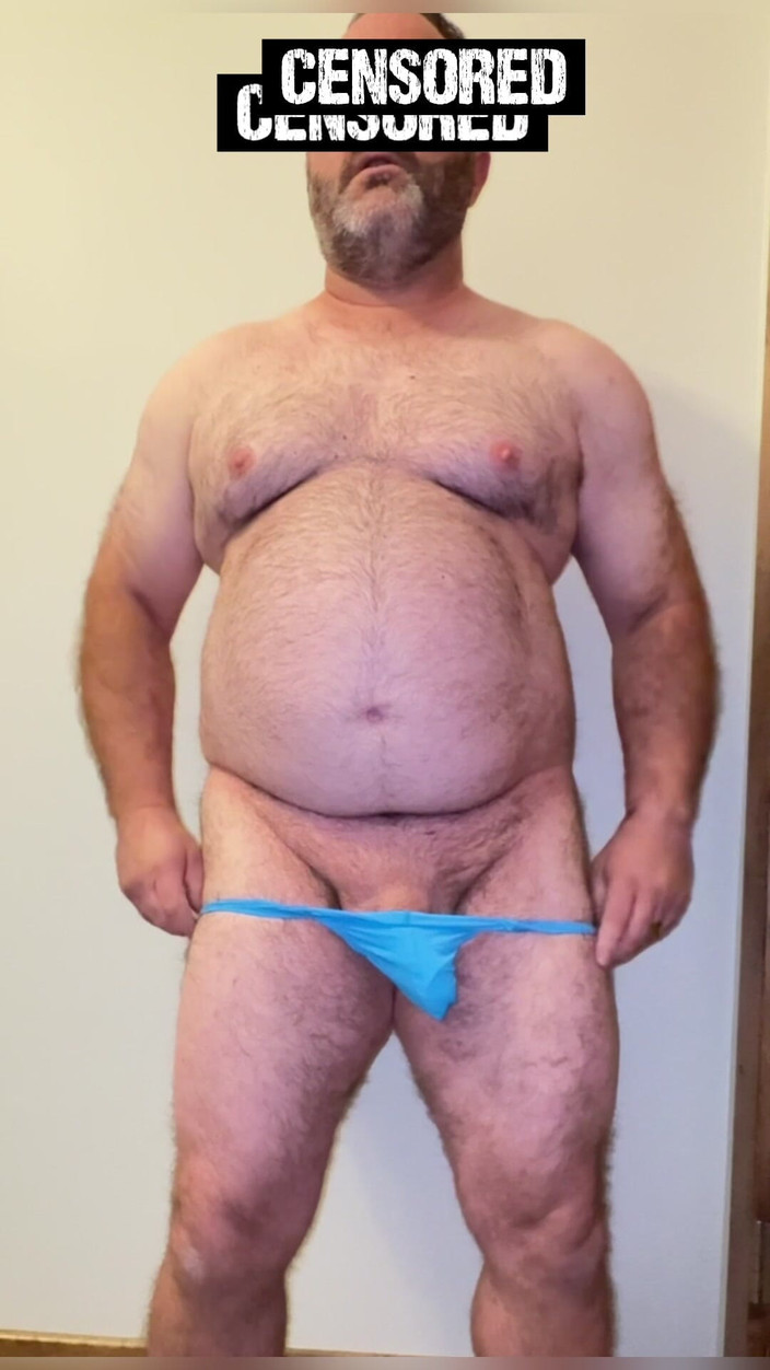 Anal Steve: Steve anale nel suo perizoma blu mostra il corpo di...