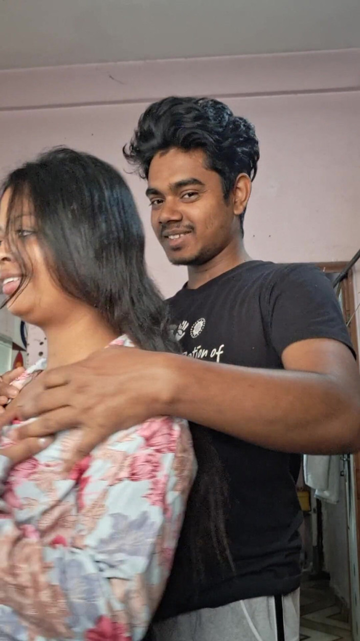 Sweetsex2001: Desi Gawar Nibba Ko Mila Heiß &amp;sexy Moderne Starsudipa Biwi (hindi Audio)