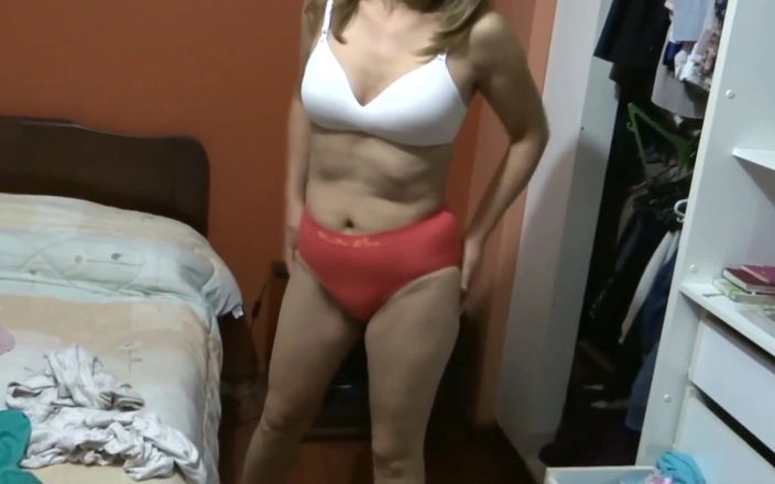 Ardientes 69: Beautiful 59-year-old Stepmother Dresses and Undresses in Front of Stepson so...