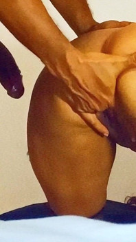 Desi Jari Dalam Panas Dan Vagina Berkrim Dengan Bunyi Hujan