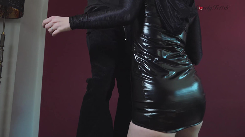 Fuck n Fetish: Ia-o adânc, punk! -Muie