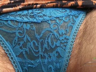 ATK Hairy: 그녀의 행복한 트레일에서 관심을 끌게 된 올리비아 존스