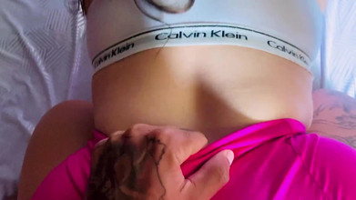 More Candy: सौतेले भाई के आसपास तंग शॉर्ट्स पहनना एक बड़ी गलती थी ... अब मैं चारों तरफ कराह रही हूँ!