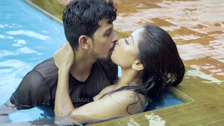 Tightmaal: Hot Indian Couple Had Sex While Having Fun in the...