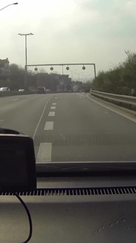 Kráska stříká po celém taxíku