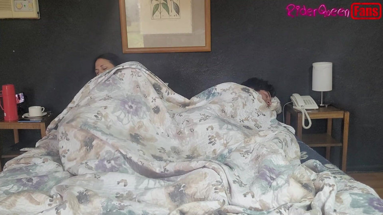 Riderqueen: Video for Fans - Cuckold Stepmom BBW MILF