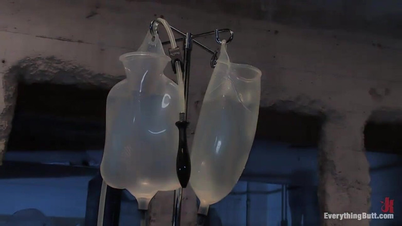 Everything Butt by Kink: Analer action ... Felony fickt sich verrückt mit einlaufen