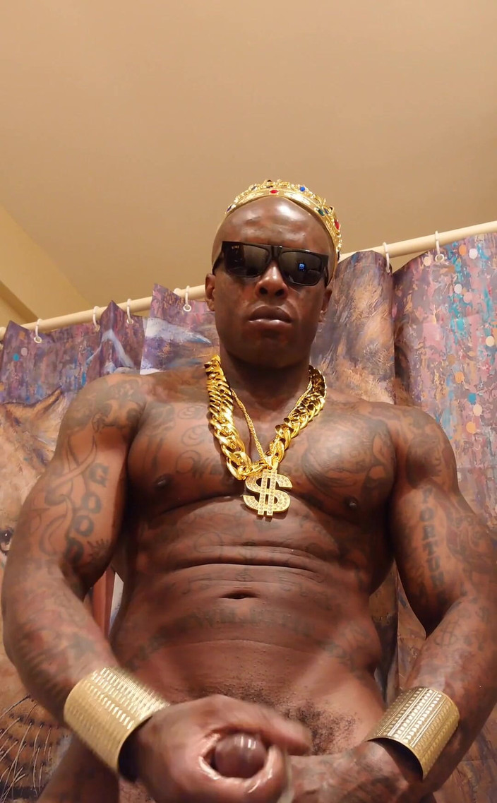 Hallelujah Johnson: 大黑毛茸茸的鸡巴崇拜halelujah Johnson（悲伤之王）高挑的黑巧克力肌肉纹身毛茸茸的bbc hallelujah Johnso