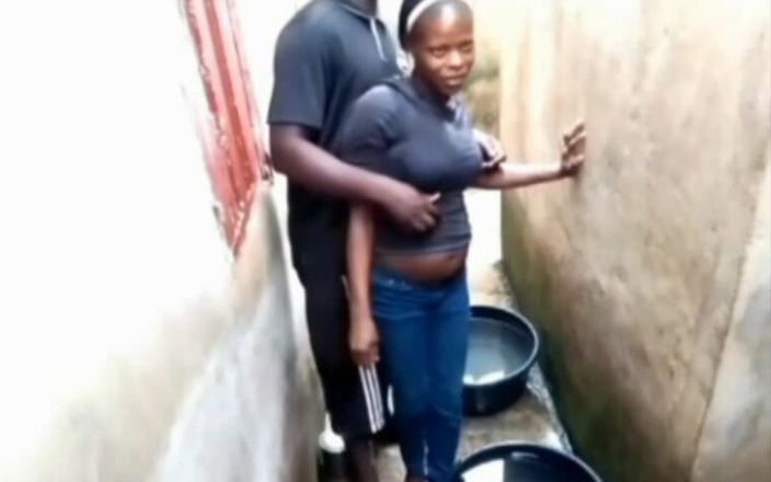 Viporn sex bais: Africká tetička Desi