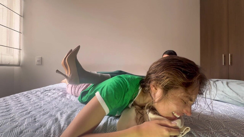 scarlettandc: Compilație de lupte lesbiene