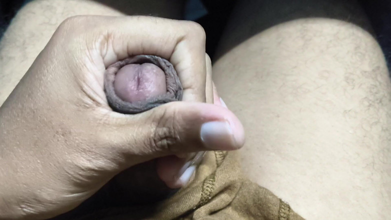 Roxy Bay: ペニスマッサージで自分を触る楽しい時間を一人で