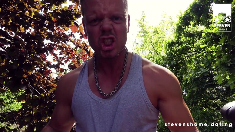 Steven Shame: Mamă sexy este futută în aer liber! stevenshame.dating