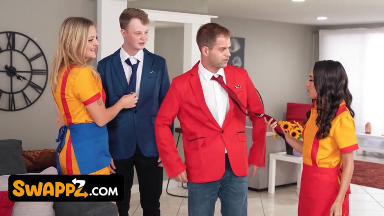 Swappz: Berry en Nicky's halloween-afspraak met stiefzussen Leana en Serena krijgt...
