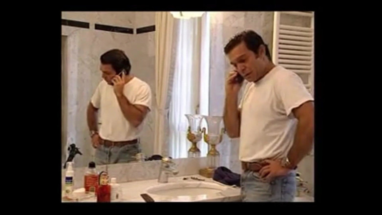 BB Xzess: Hübsches mädchen mit negligee wird dreier im team gefickt!
