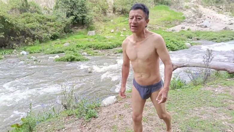 Lady: Scopando vicino al fiume all'aperto con la mia matrigna procace,...