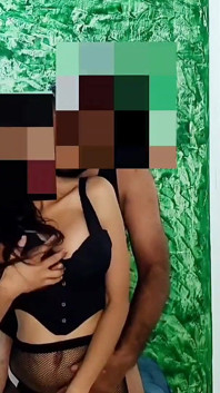 India bhabhi feliz con regalo sorpresa de jefe en casa