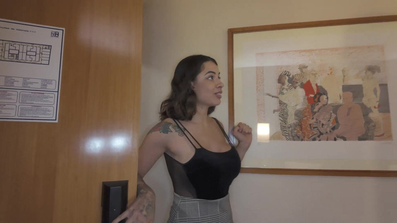 Joe Main: My Sexy Neighbour Came to Use My Shower but She...