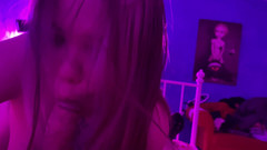 AurelliaCreampie: Student vášnivě saje a zažívá několik orgasmů