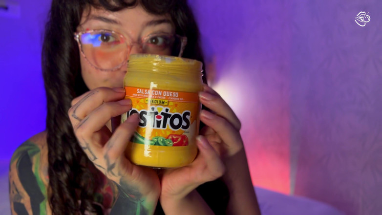 Pedazodchicle: Gantess pojďme vidět jeho žvýkané jídlo a burps