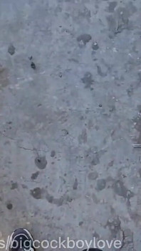 ¡Follada a un constructor de un edificio sin condones delante de todos!