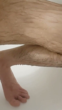 Ssanie mojego nowego dużego dildo i próba pieprzenia go!