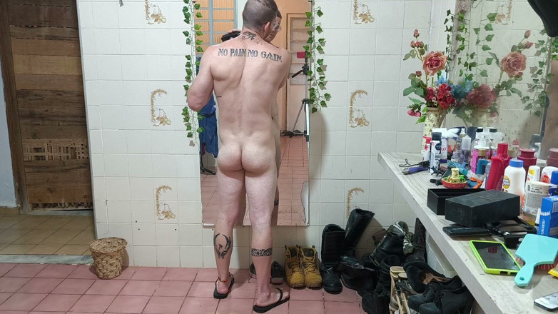carmonaoficial: Smooth or Hairy?